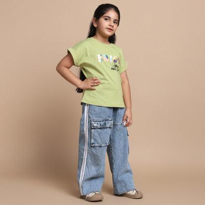YB-17 GIRL'S CROP TOP