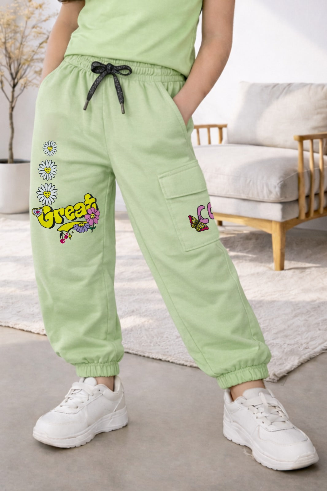 YB902-GIRL'S JOGGER