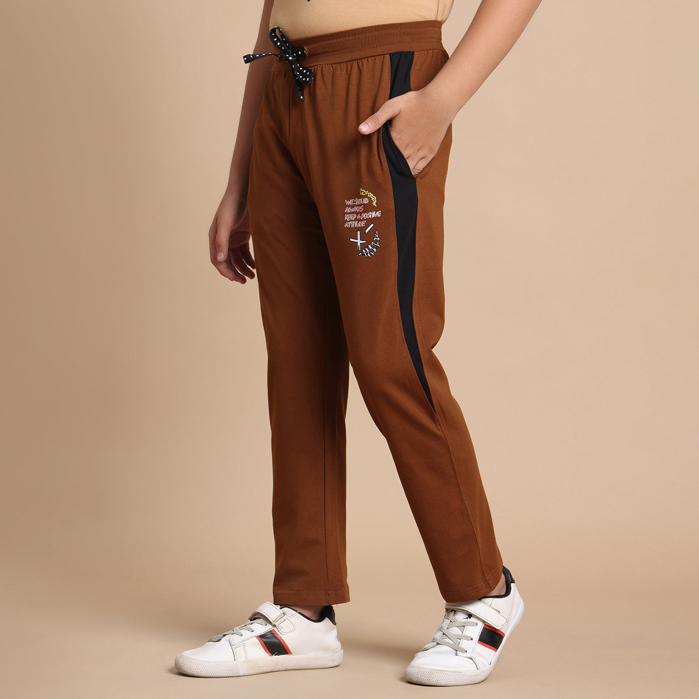 YB803-BOY'S JOGGER
