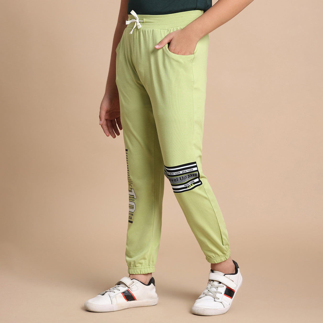 YB801-BOY'S JOGGER